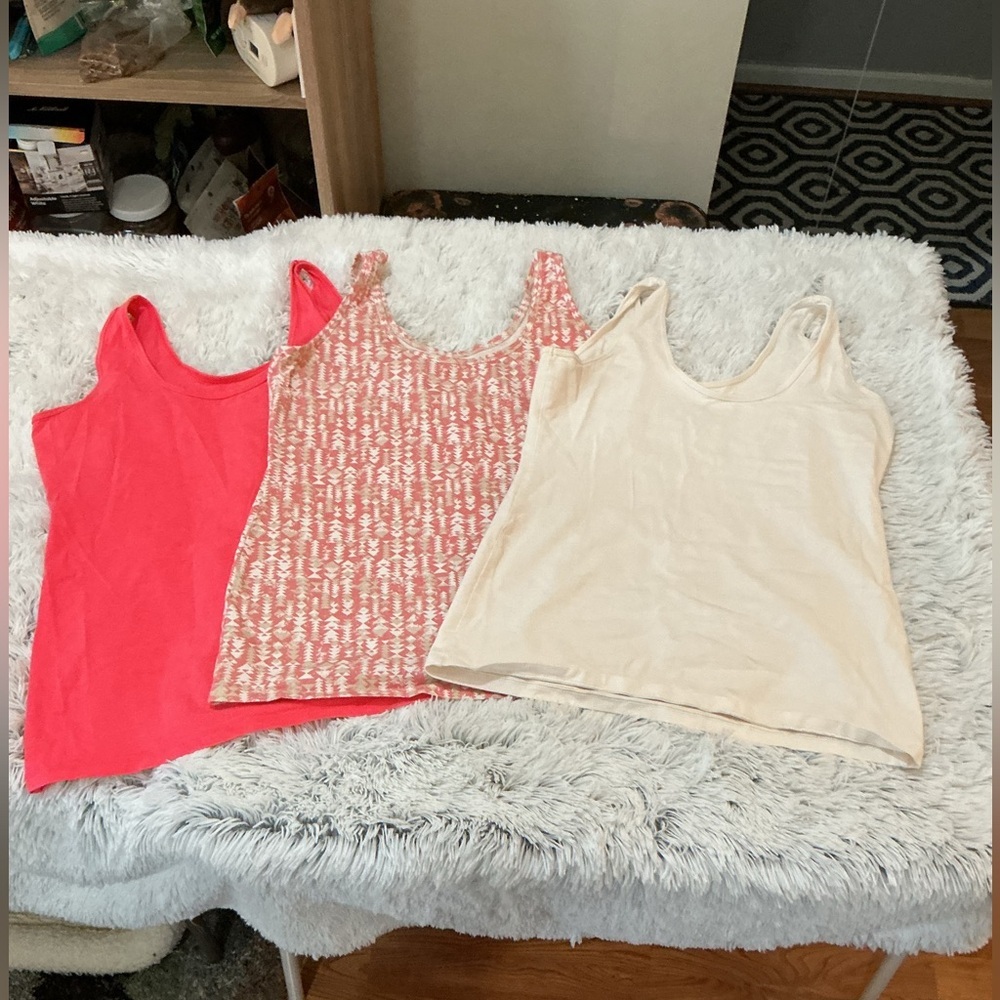 SOLD Maurices Women's XL Tank Top Bundle of 3 Cotton Stretch Tanks - Picture 2 of 8